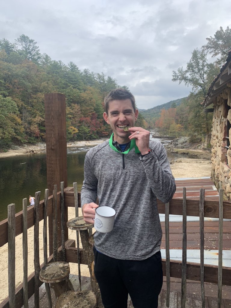 Bpeede32's tweet photo. Awesome time running #Peak2Creek this morning.  I am specializing in that all out fadeeeee where I start strong and then fall apart.  Still came through with a PR and BQ with a 2:02!!! Shoutout to all the @F3Metro running partners #positivesplits #dynamitedags https://t.co/dSq7GNzjcF