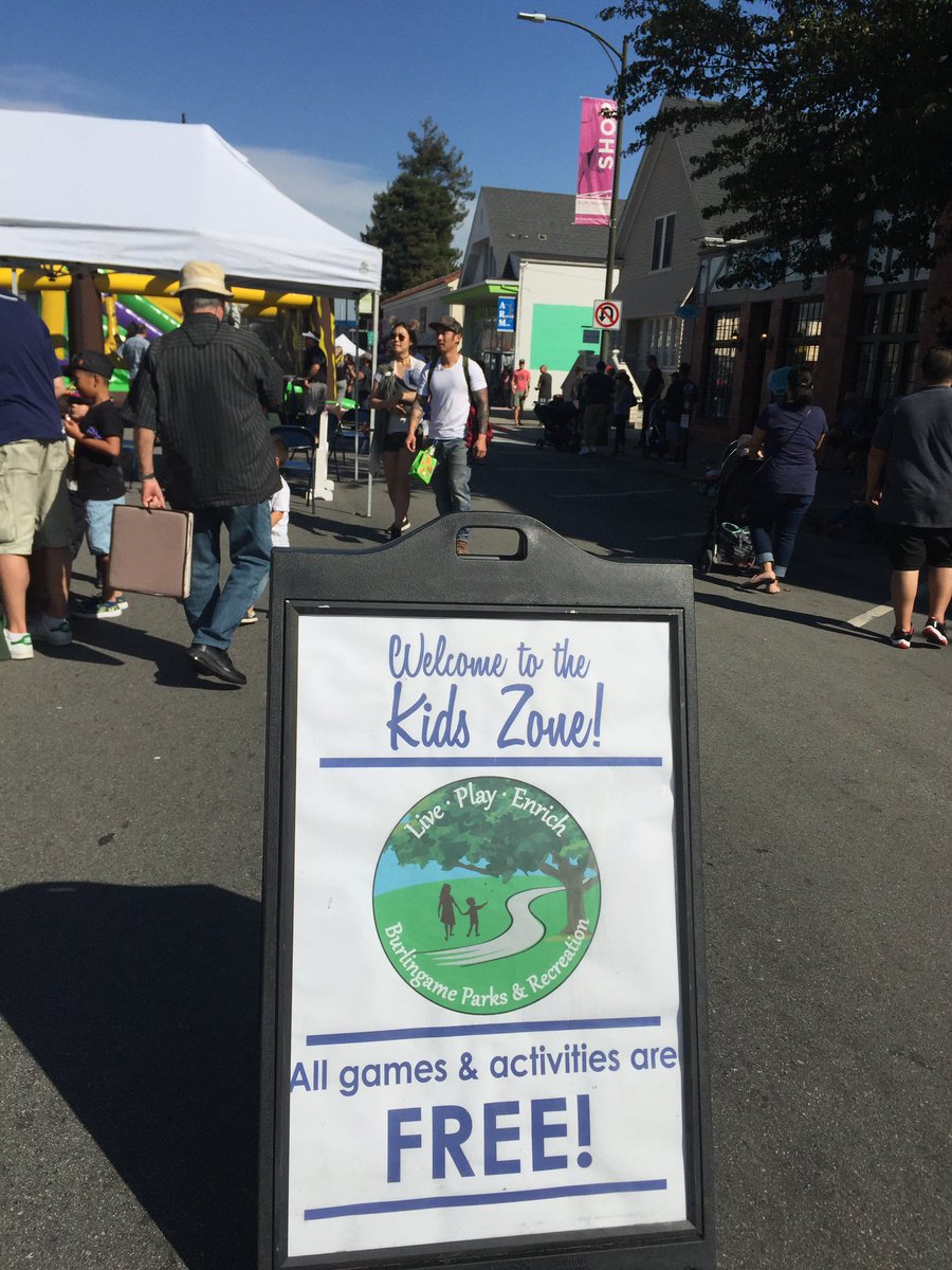 burlingamedbid's tweet photo. We’re having a party &amp; you’re invited!!! Fall Fest is happening on Howard Avenue in downtown Burlingame. Come join us!! https://t.co/fBkdfr2gy1