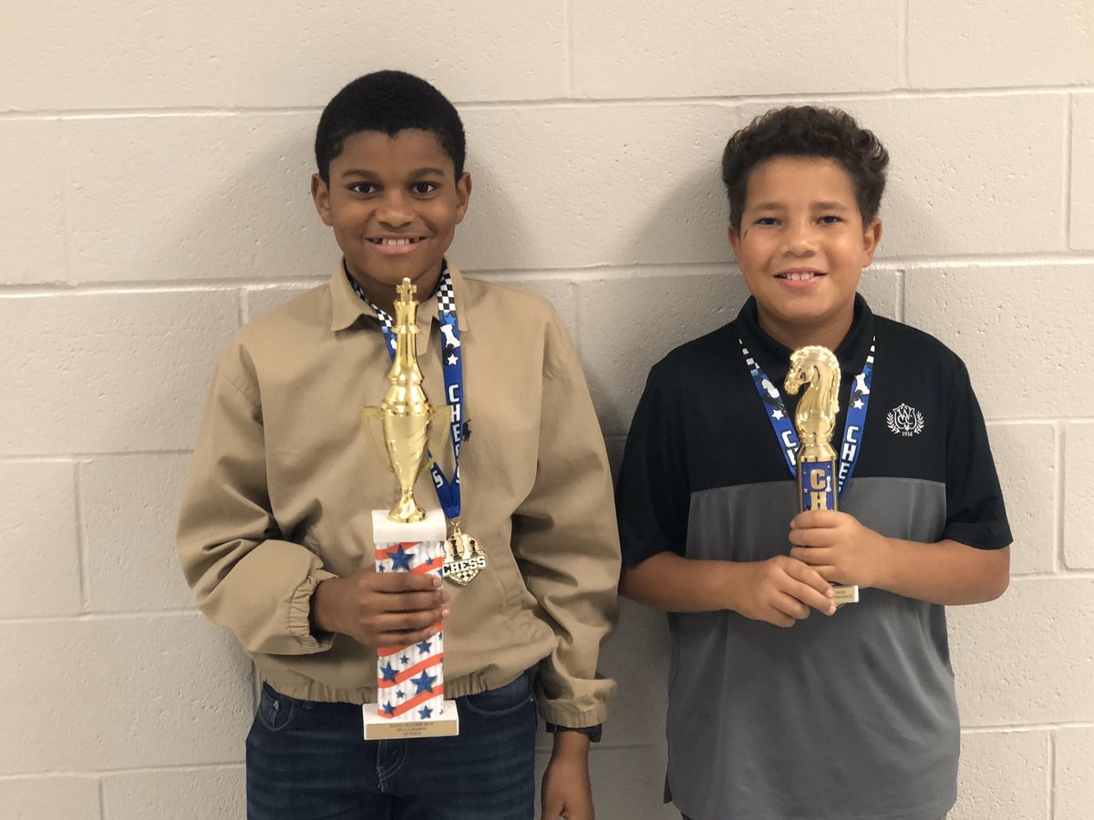 PalmElementary's tweet image. Darrell W. 1st Place
Charles T.  9th Place
4-5 Reserve Under 500 Division 
Charles was in an 8 way tie for 3rd Place with 3 victories.
Darrell won all 4 of his games. 
Congrats  to the entire Palm/Southview team!! Thank you, Mr. Brdar &amp;amp; parents!!