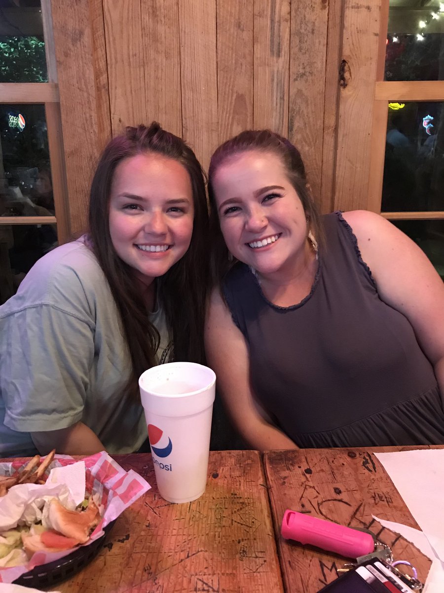 allison_aeiou's tweet photo. Happy birthday to the bestest gal out there! Thank you for being my roommate and best friend! I love all the memories we’ve made and can’t wait for so many more! I love you Ava!!! 💕 https://t.co/4b3PIsttFv