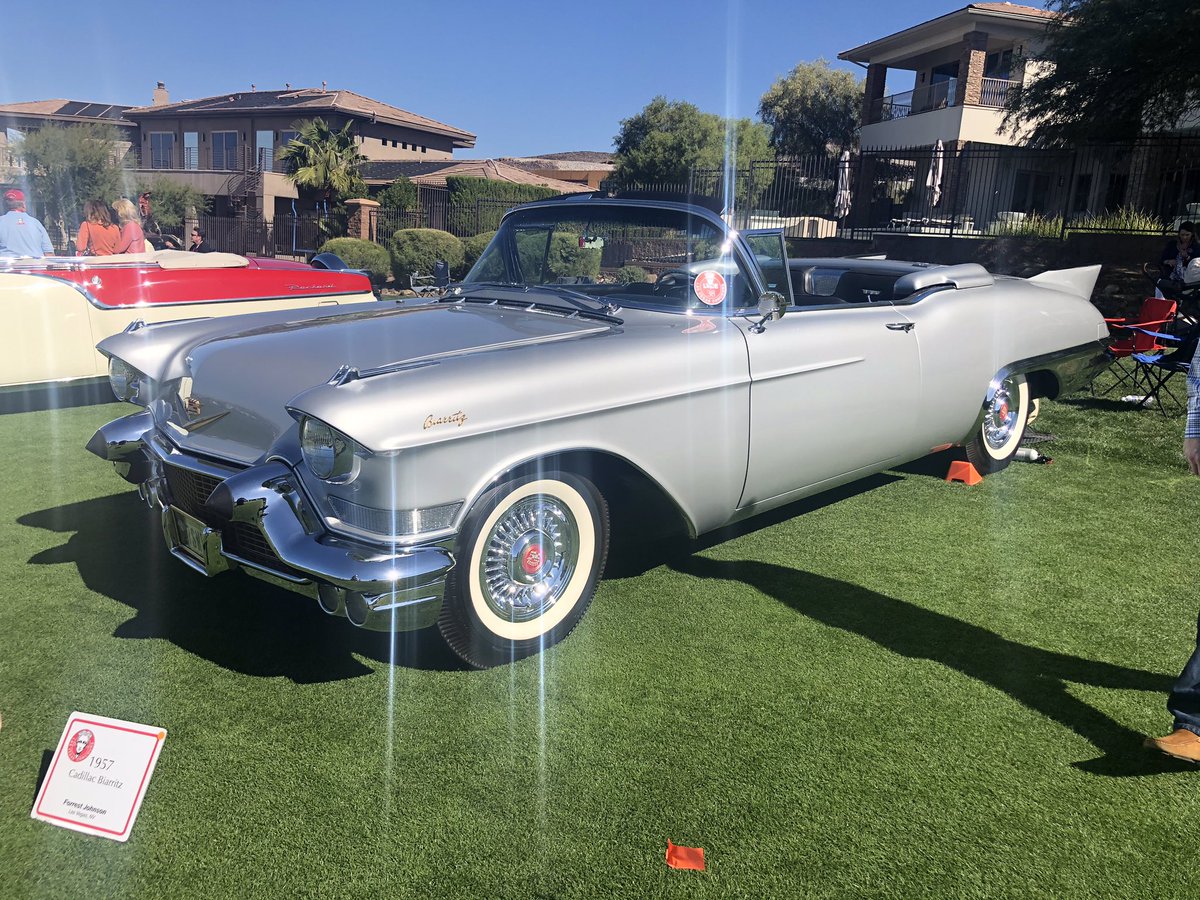 GarciaVause's tweet photo. Concours d’Elegance 2019.  Amazing display of classic cars.  It’s happening in Henderson @DragonRidge golf course https://t.co/tWfffz8WNj