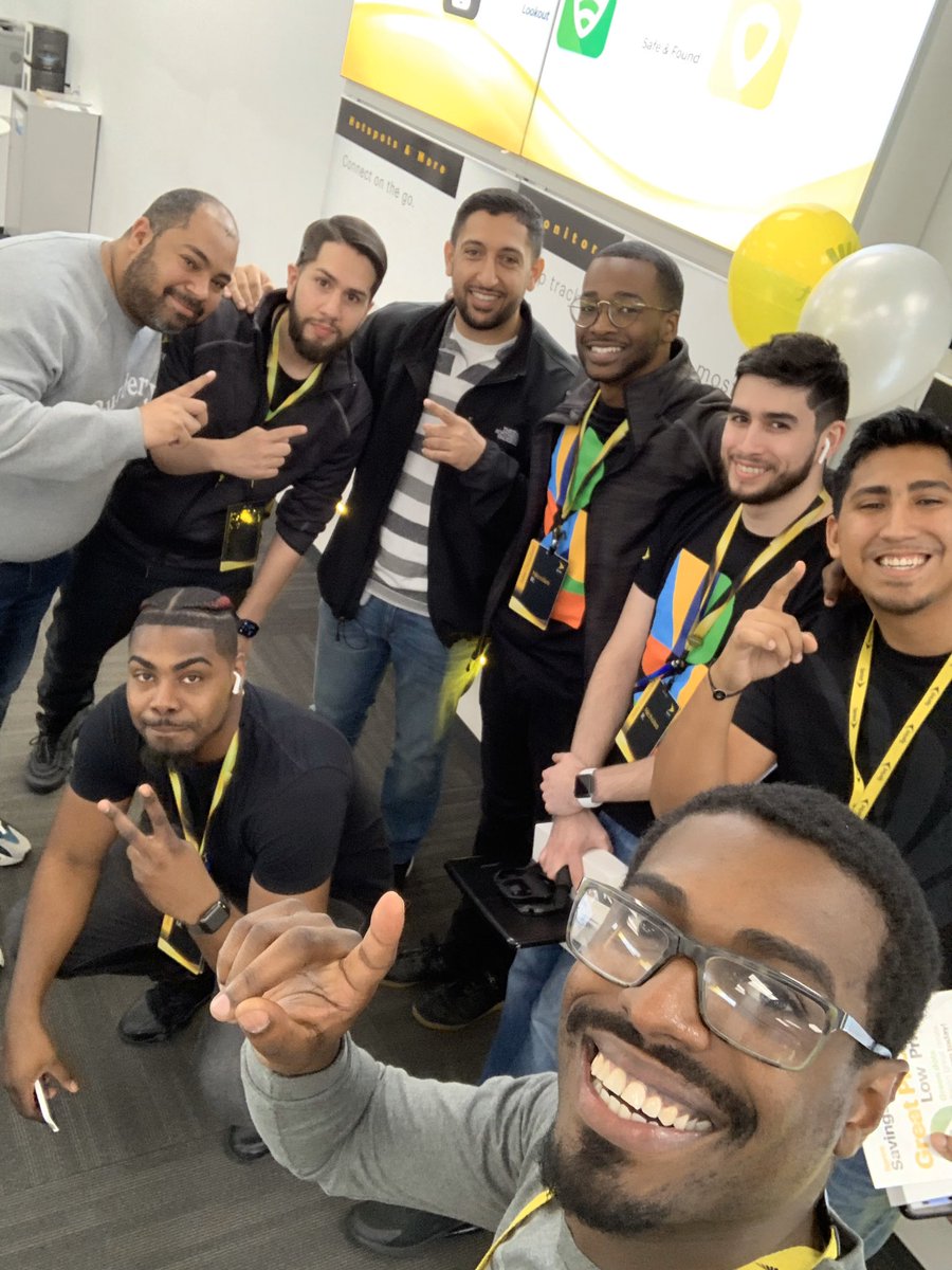 NTM_Delancey's tweet photo. Our DM @HGayle28 and ARD @NaifAbdullah26 stopped by the #1 #SprintStore in the District this #SizzlingSprintWeekend and you should too! 130 Delancey St is the place to be! https://t.co/FeQ3LoZlOj