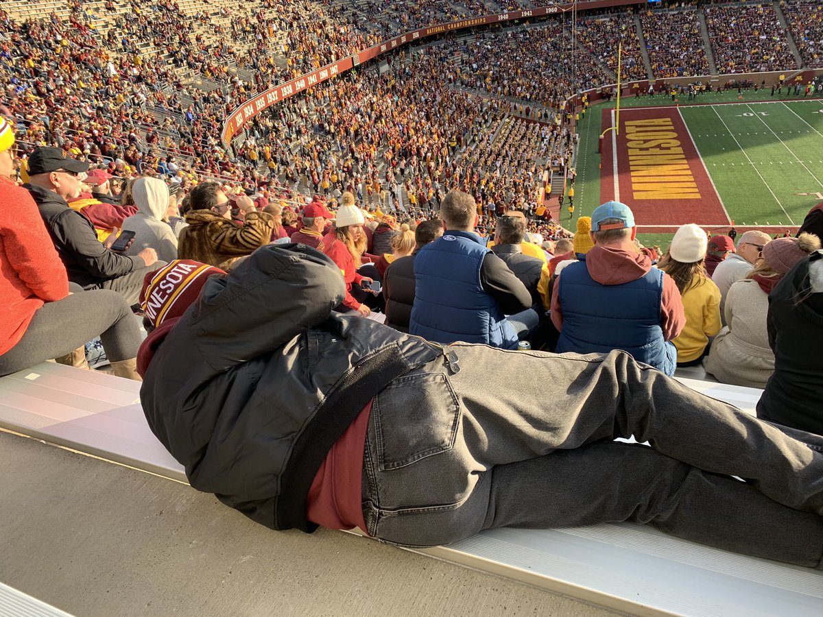 This is how bored <a href="/GopherFootball/">Minnesota Football</a> fans are!! Ha!! #GoBucky! <a href="/BadgerFootball/">Wisconsin Football</a>