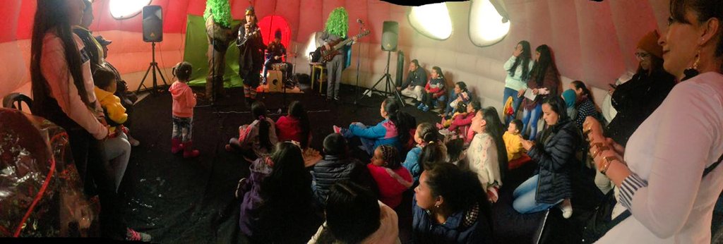 LORENAHESSE's tweet photo. Hoy en Sumapaz-vereda Auras, celebramos el día de la familia con actividades articuladas desde la Mesa Sectorial con IDRD, Biblored y el programa NIDOS del IDARTES. #MovidaLocal #CiudadParaLaCultura @CulturaenBta https://t.co/a86fkieKxY