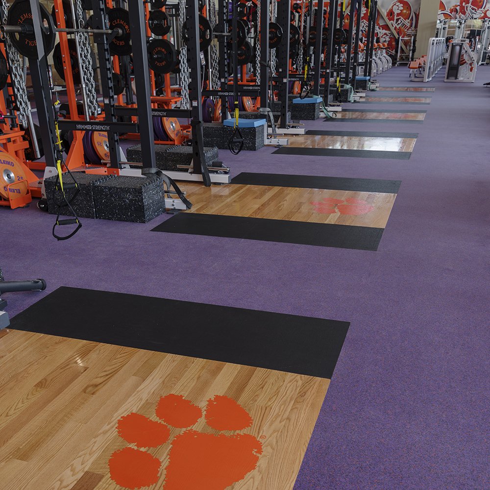 Learn how Regupol high-performance flooring can improve your athletic facility #ALLIN - ow.ly/f3Uh30pMn2Z