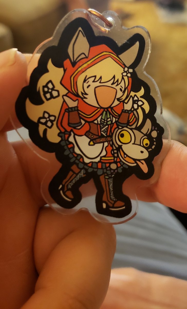 ProminenceGC's tweet photo. First post of the night, 
Whos Keychain is this? @DeerSkin27
 @PeachyVision https://t.co/DHFZPgT4c9