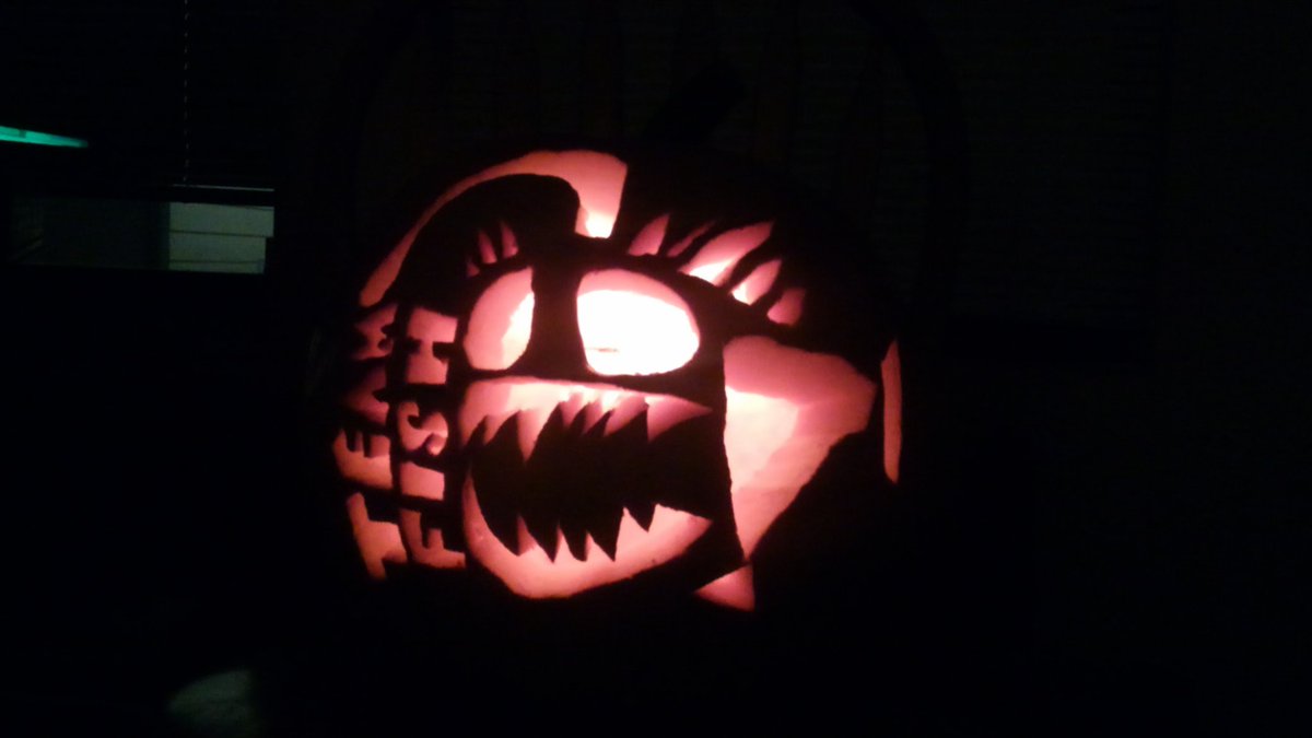 Pumpkin carving #teamfish!
