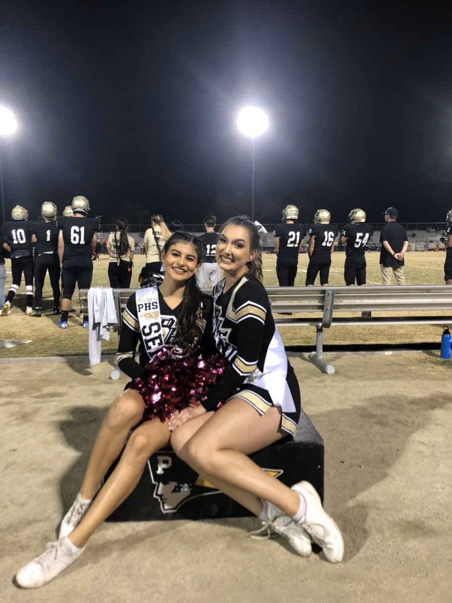 triinnity's tweet photo. Senior night💫 https://t.co/CN0WWwz8SO