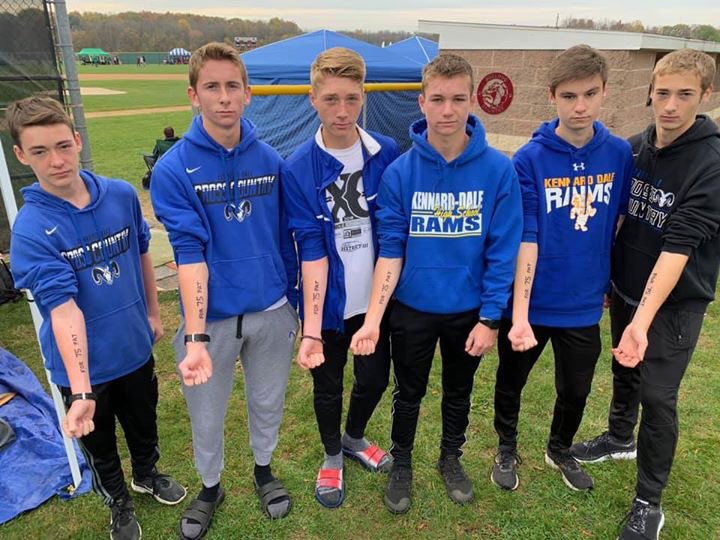 Congrats to Boys Cross Country for making states as well as Runningbfor their friend Patrick Maloney #prayforpatrick #Teampatrick