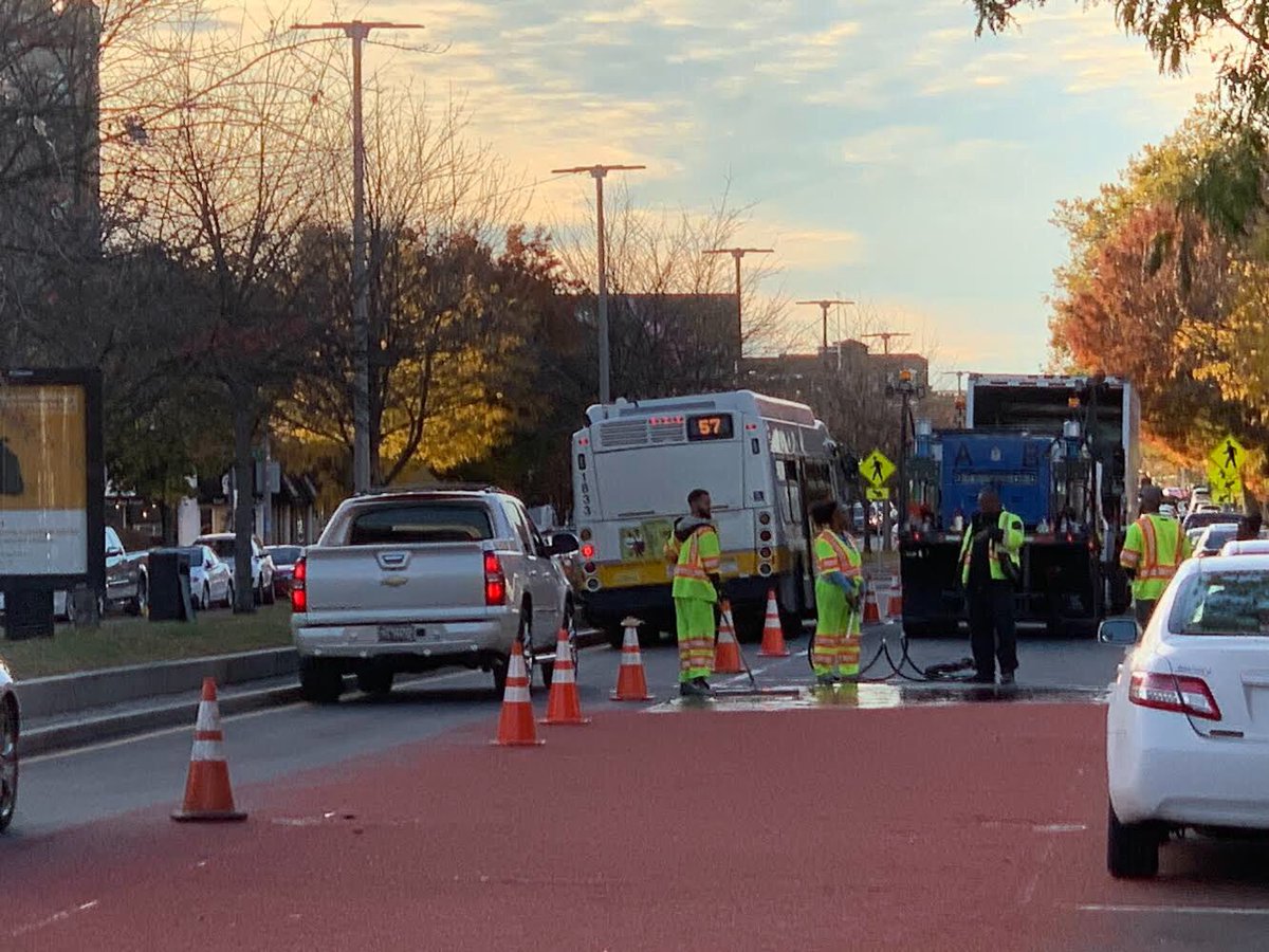 BostonBTD's tweet photo. BTD began striping a westbound bus/bike lane on Brighton Ave in #Allston #Brighton this weekend.
This new lane will improve bus travel time and reliability plus provide a better connection for cyclists. #teambtd https://t.co/0IPzWcP4UC