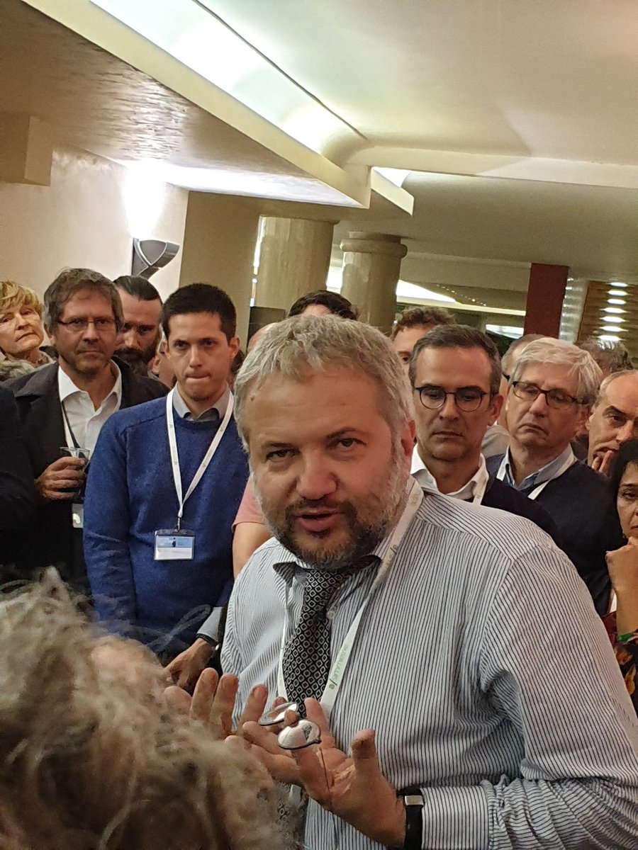 Asiaest's tweet photo. #goofy8 e #capannello (capannellone direi) 
Grazie @claudioborghi https://t.co/OjeqdOhlo7
