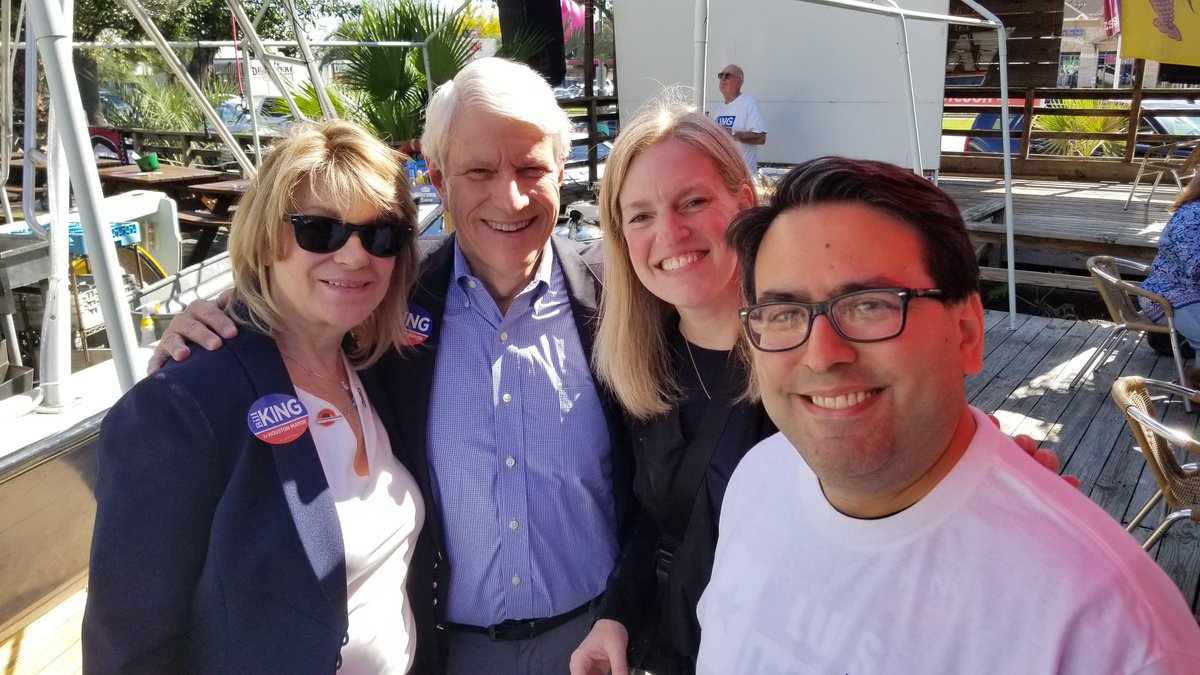 BillKingHouston's tweet photo. Great weather, great food, great people at our Early Vote Rally today! Talked with so many Houstonians who are ready to #CleanUpCityHall, end corruption and get our city back on track! My youngest supporter joined us too! https://t.co/772qwhQjcT