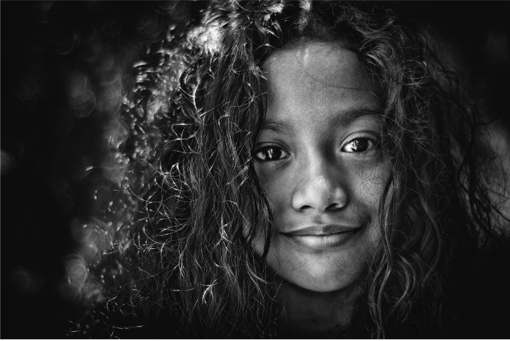 En el @Exc_Betlehemita​ continua la exposición “La sangre es un mar inmenso”, una serie de fotografías captadas por Dolores Vásquez Medel, como parte de un proyecto de visibilización de los afrodescendientes en la comunidad de Mata Clara, Veracruz.

Martes a domingo | 10 a 19 h