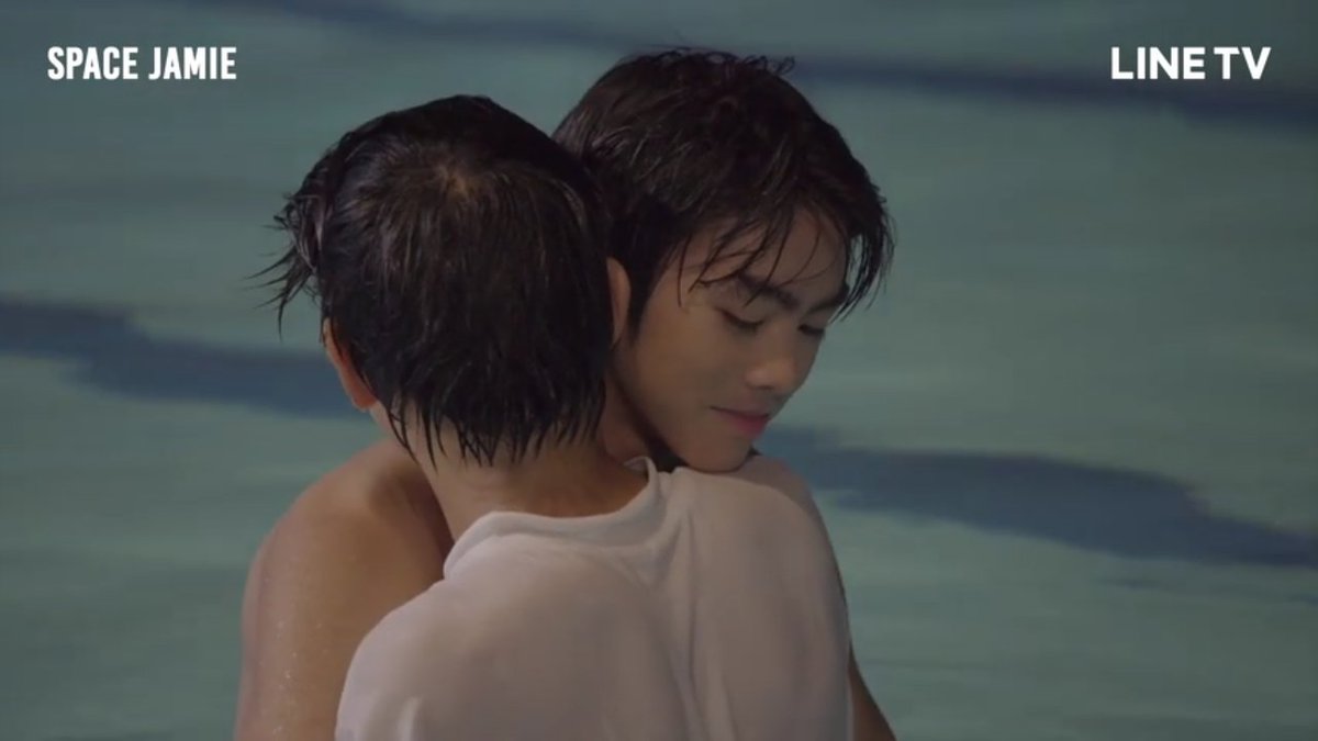 1406Poo's tweet photo. อร้ายยยย  เขากอดกันอ้ะแก😁😉😚
ฉันฟินกับฉากนี้😆😁😍
#TGIFtheseriesEP10 
#TGIFtheseries 
#โฟล์คกี้ชิปเปอร์ #โย่งปอ 
@Folk_1405  @Trkksp2 https://t.co/SX636DJUg9