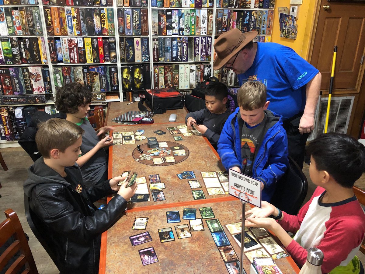 Teaching the local magic-users the new Garfield game at <a href="/DiceDojo/">Chicagoland Games</a> #CarnivalofMonsters courtesy <a href="/AMIGO_GamesUS/">AMIGO Games US</a>