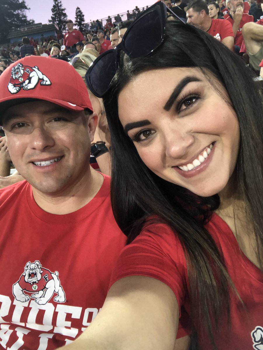 SaMi_DaWg's tweet photo. Go dogs! 🐾
#BulldogPix https://t.co/YqrnQbWGaS