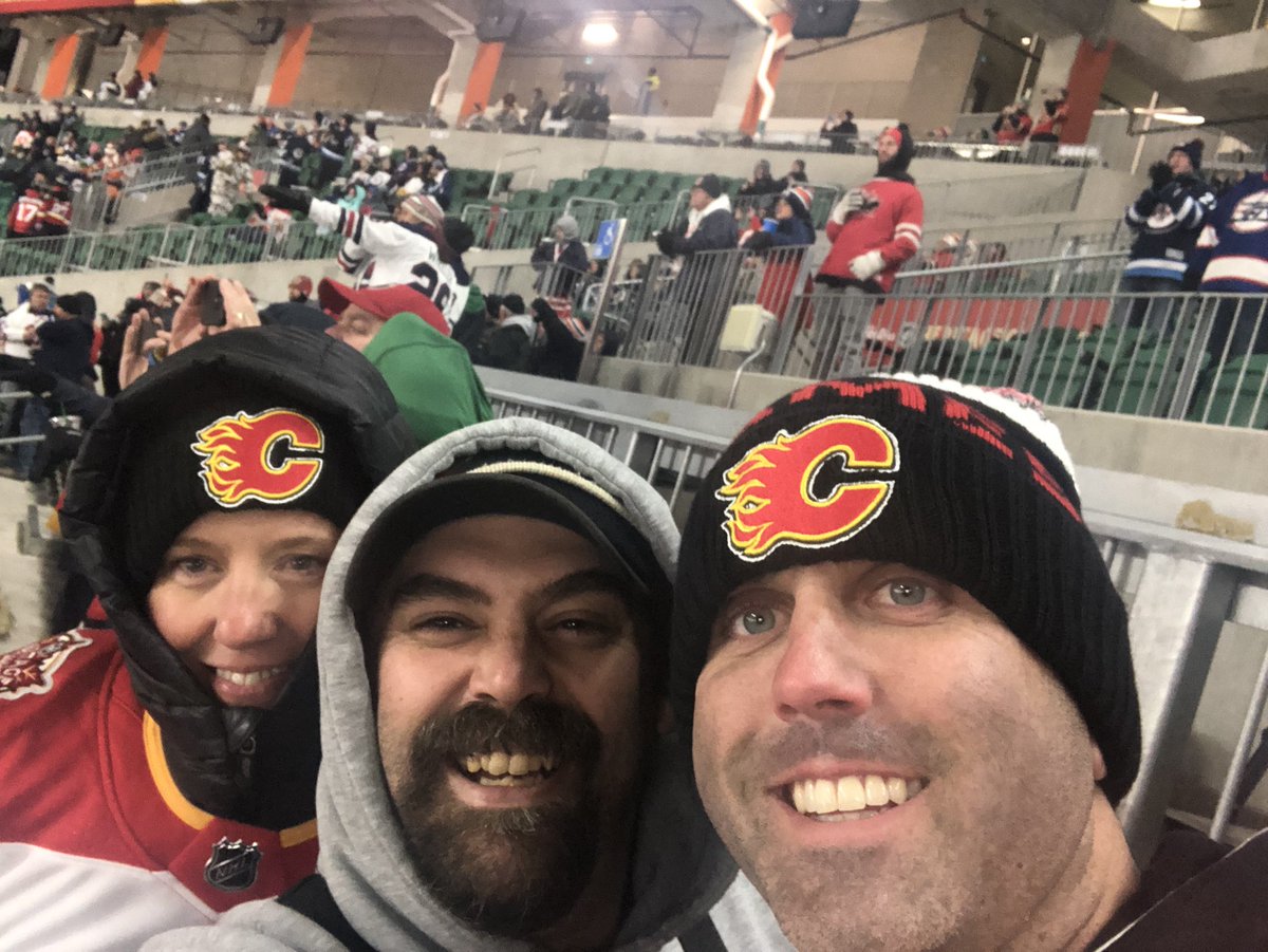 MikeRiderfan07's tweet photo. #HeritageClassic2019 https://t.co/GmOVYUIYI7