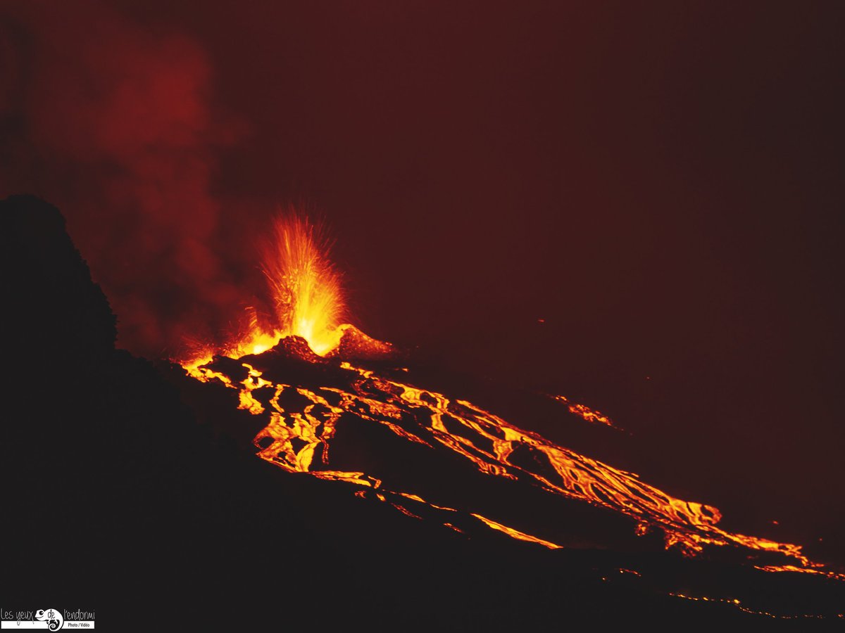 #volcan #lave #PitondelaFournaise #éruption #magma #volcano #voyages #découverte #tourisme #gotoreunion