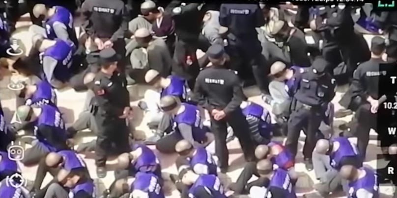IlliyAli's tweet photo. The Complete silence from Muslim Majority countries on the detention of One Million + Uighur Muslims into Chinese concentration camps is without doubt the most embarrassing point in modern Islamic History. #uighurs #Islam #Islamic #Muslims https://t.co/8D5dBFvBm1