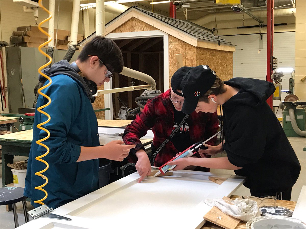 bert_high's tweet photo. The shed doors are nearly done. Yes, this is MATH 20 interdisciplinary with PAA 20. #unityinthecommunity #pathtograduation #BFCHS #PVSDProud https://t.co/4X5c6AgNc6