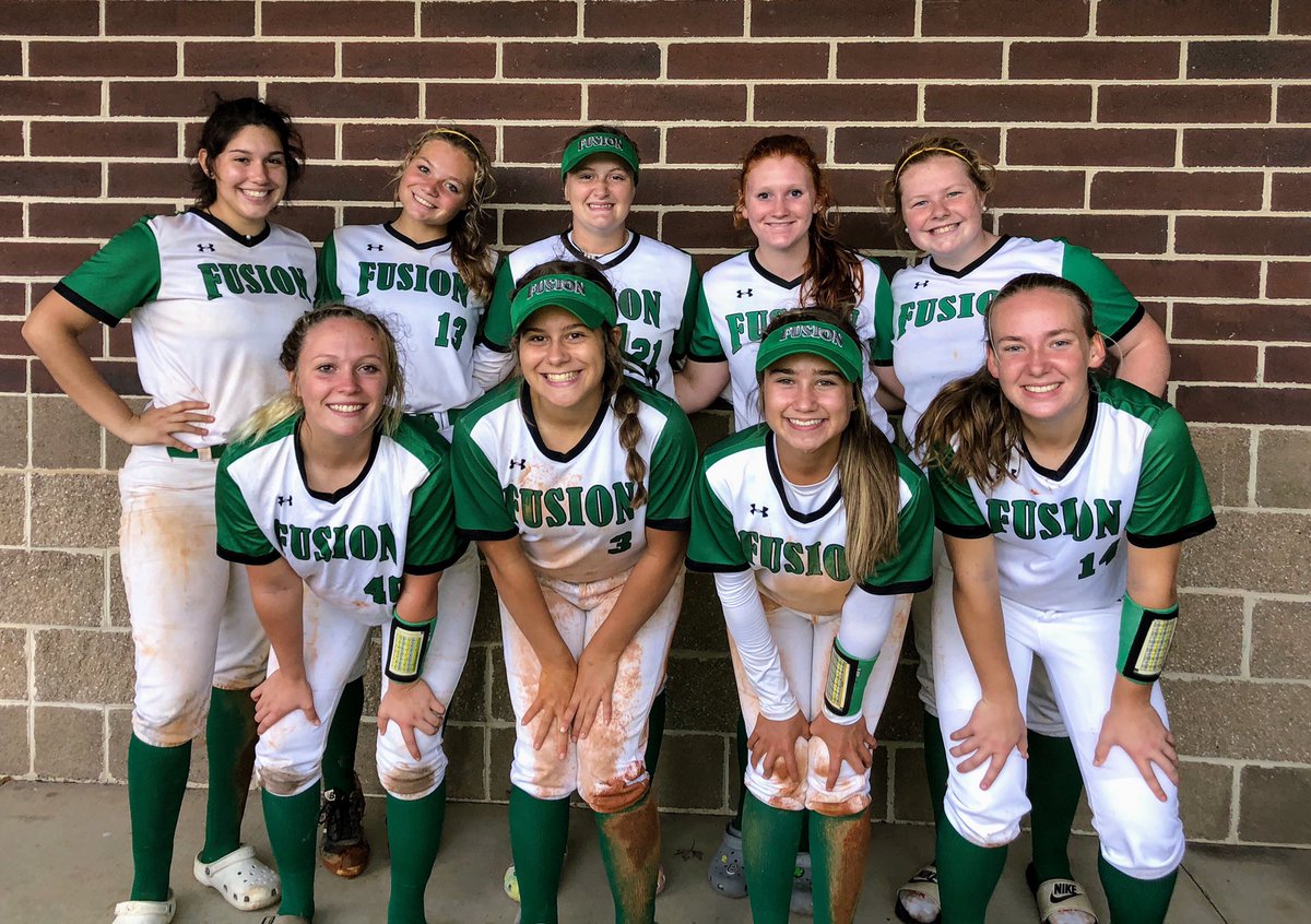 Ladies went 1-1 today while battling the rain and game time changes all day.  Back at it tomorrow for 2 more games if the rain will stay away