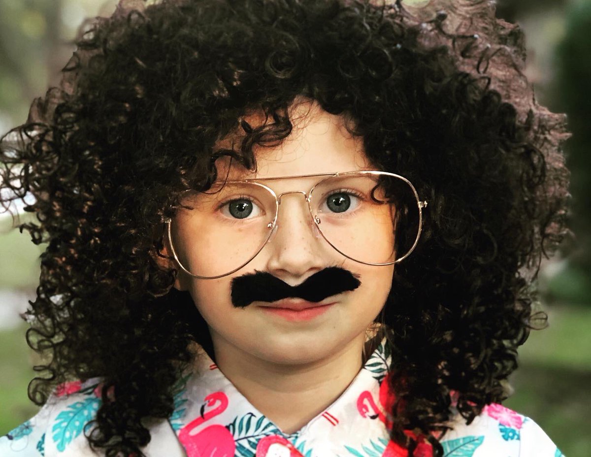 amjodo's tweet photo. What’s better than @alyankovic? Five Weird Als! https://t.co/plYhFd2RIO