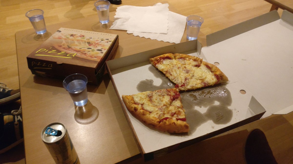 MemeDocOnCall's tweet photo. Computers still aren't working so we are doing this. #ImAtWorkJeremy #IHaveAJobJeremy https://t.co/2ItZEtrvz7