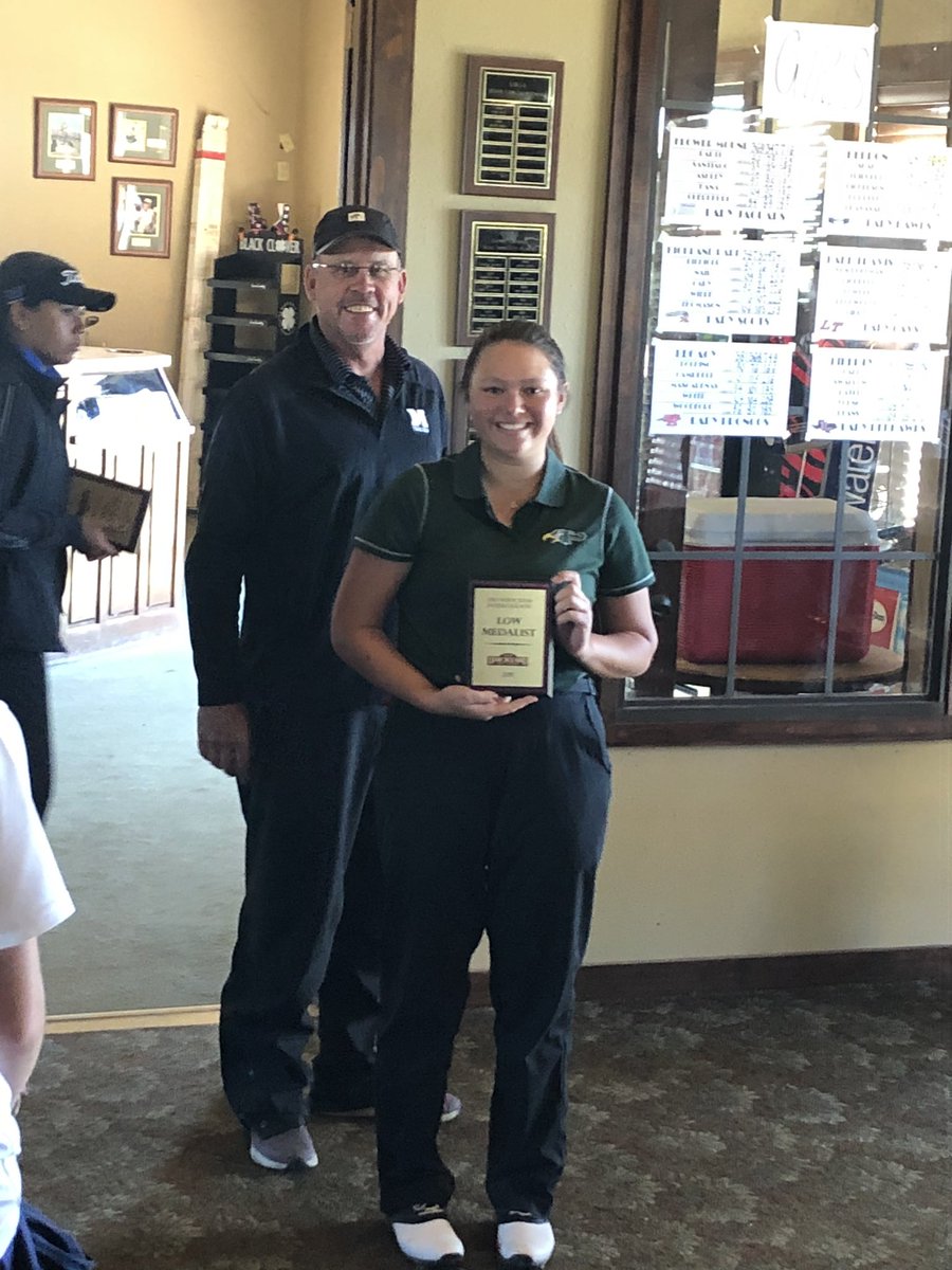 prosperhsgolf's tweet photo. Huge congratulations to senior @Emily_Golf17 she is the  #ntxinterscholastic individual Champion!  79-74! Leading the Prosper Lady Eagles to a 2nd place finish ! @PISD_Athletics @ProsperHS https://t.co/AXqBNMcu6K
