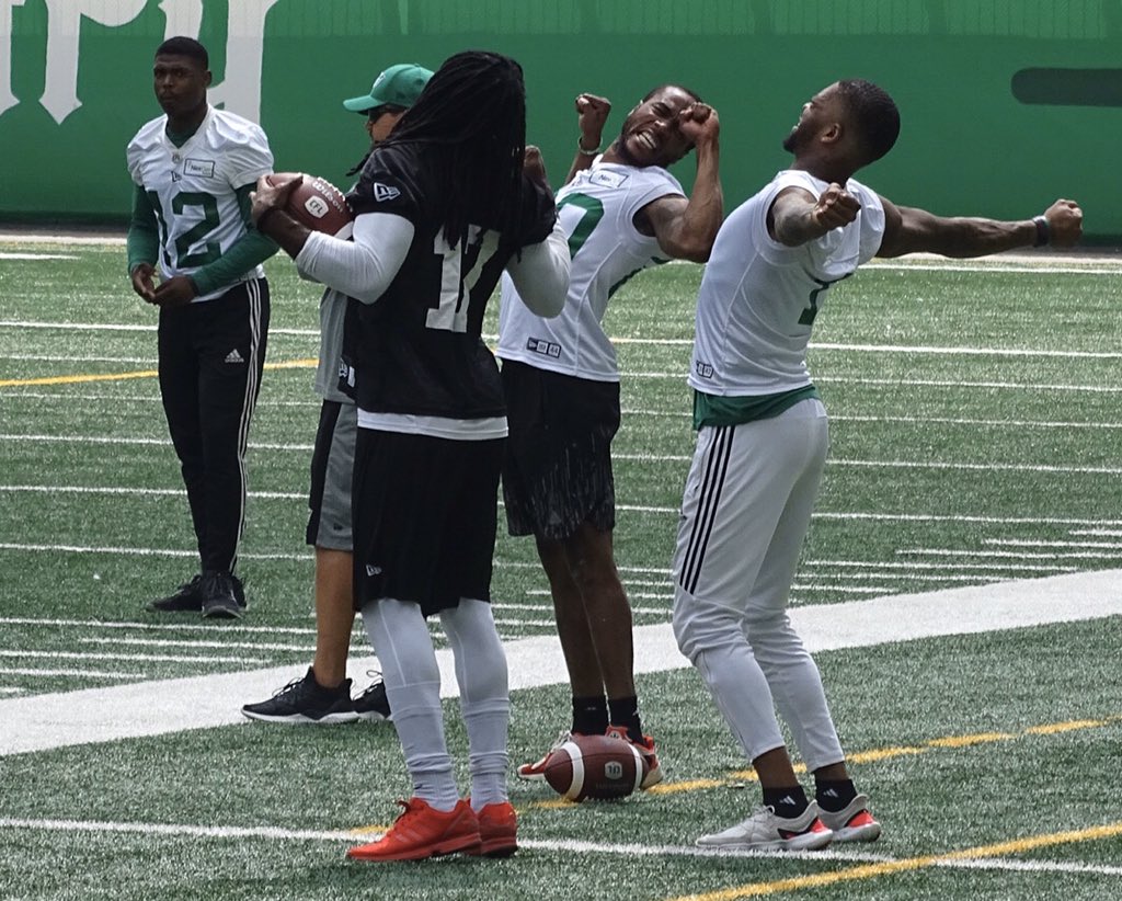 Michell89825444's tweet photo. Amazing game @sskroughriders! Please don’t leave the win to the last literal second next week! #BleedGreen #RiderPride #RiderNation https://t.co/zeGeqjseEb