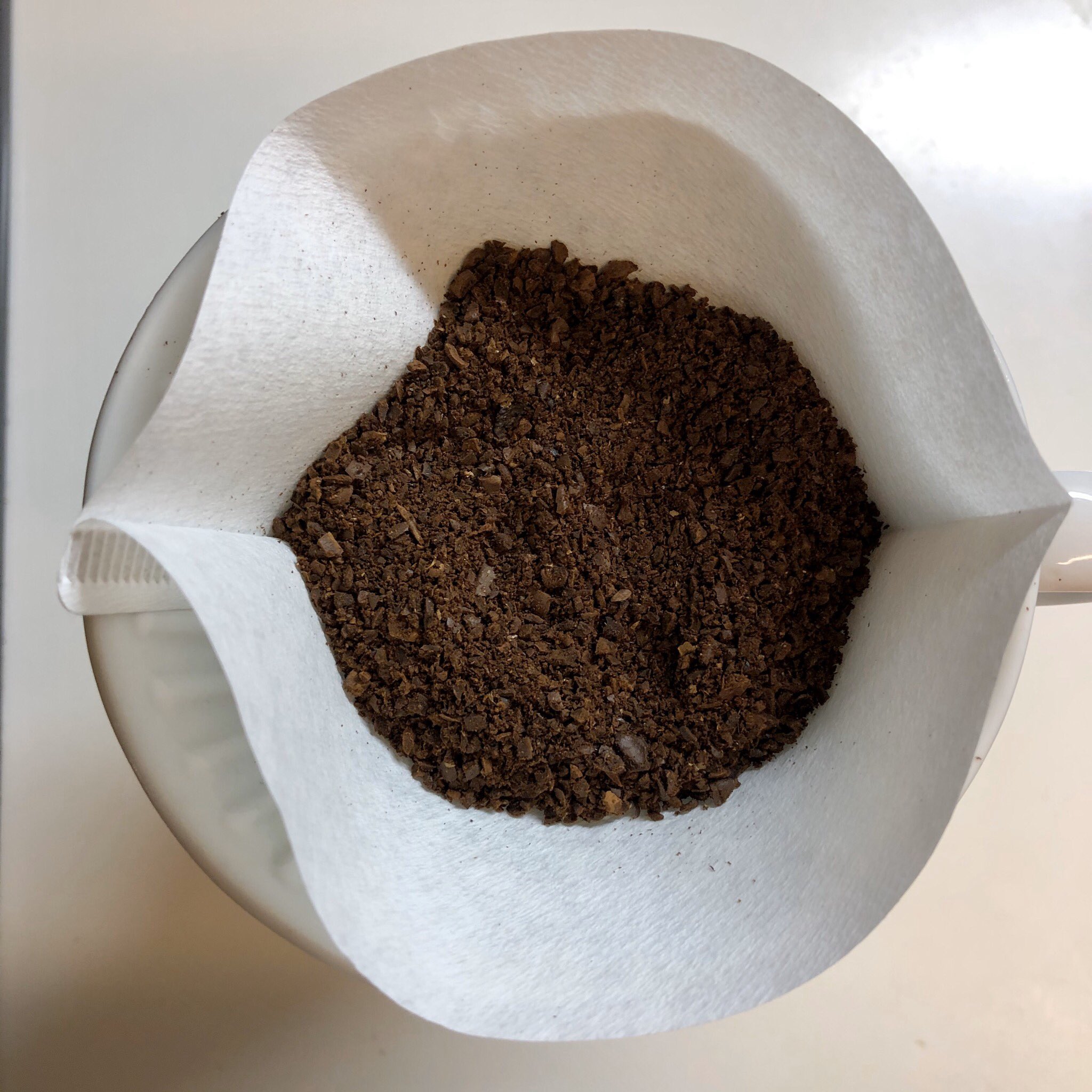 おりえ コーヒーゼリーって挽いて作るとこんなに美味しいんだ という驚き 寝起きの夫も ゥマ と言っていた メモ コーヒー300ccにグラニュー糖大さじ3を溶かす 30mlの水に粉ゼラチンを5g入れて溶かし コーヒーに混ぜる 冷蔵庫で3h冷やし