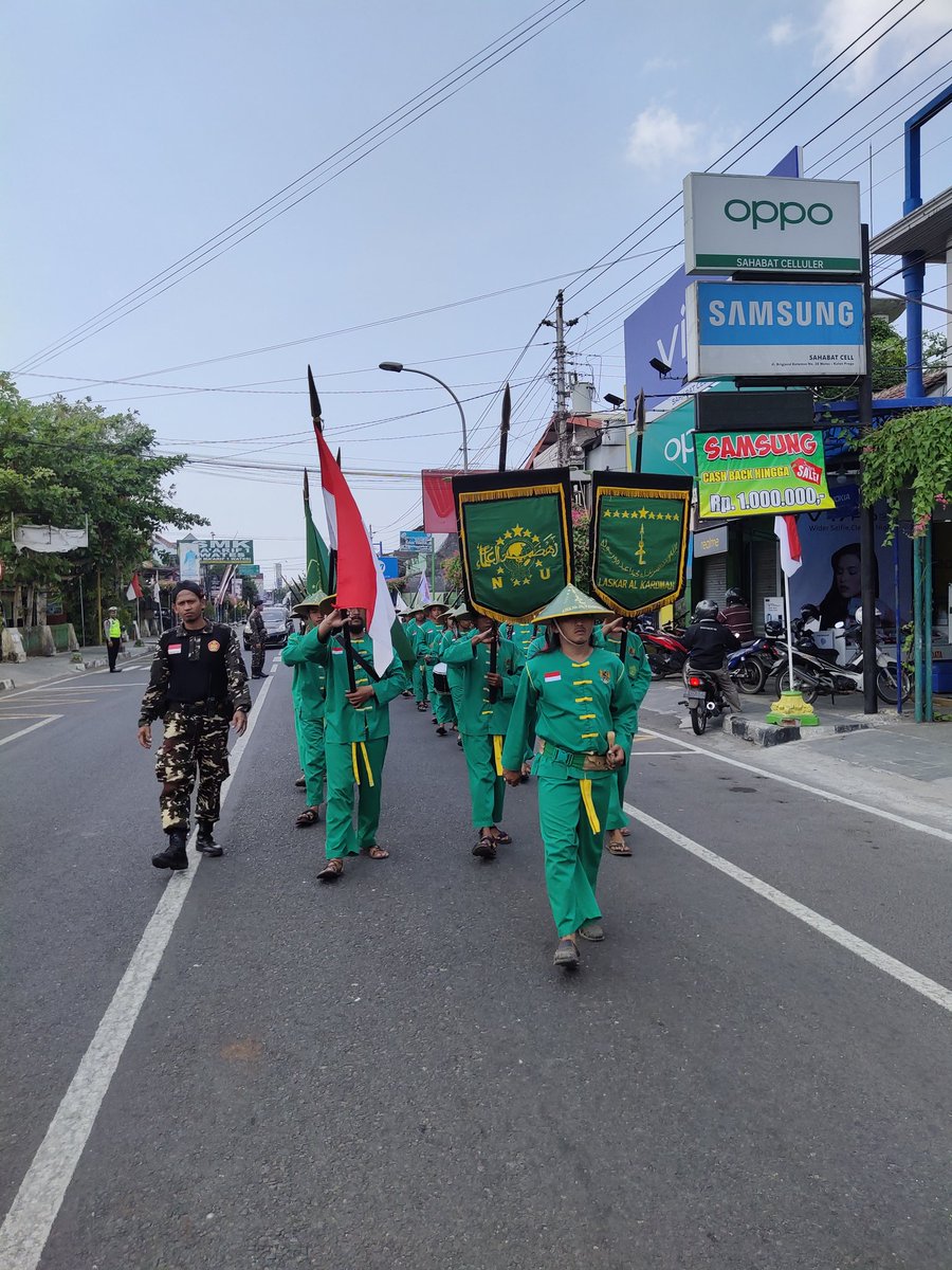 DPC PKB Kulon Progo ikut berpartisipasi dalam Kirab Resolusi Jihad NU dalam rangka Hari Santri 2019 dg membagikan air mineral dan snack
<a href="/DPP_PKB/">DPP PKB</a> 
<a href="/dpwpkbdiy/">DPW PKB DIY</a> 
<a href="/UmaruddinM/">Umaruddin Masdar</a>