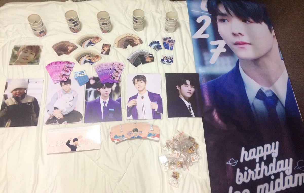 LEEMIDAM_DVO's tweet photo. The freebies are here!
See you, bloomies!

#LEEMIDAM #이미담
#BloomWithMidam
#BeautifulMidamDay
#이미담의_23번째_생일축하해 https://t.co/j8zdb8KTBS