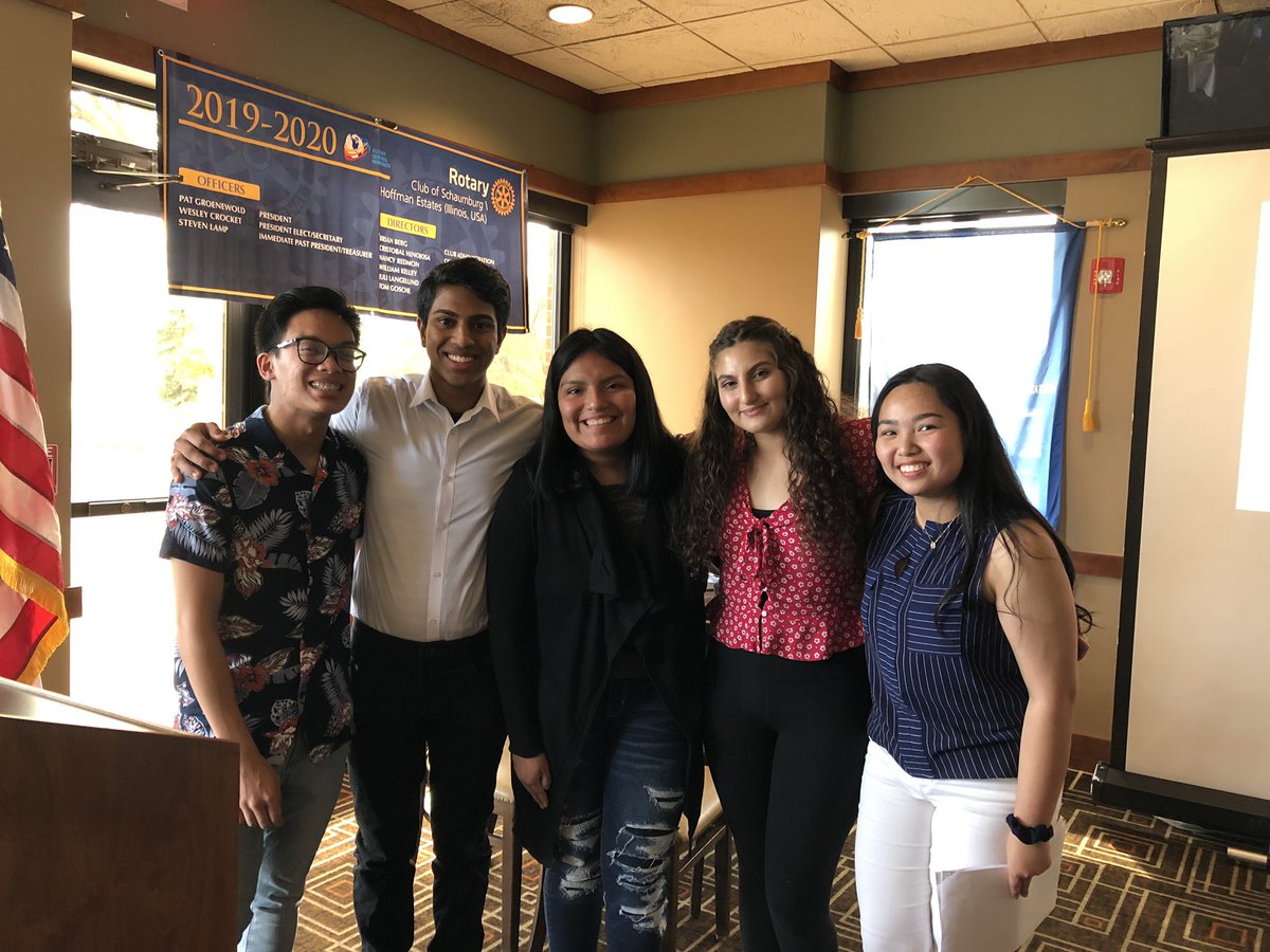 HEHSinteract's tweet image. We, the leaders, would like to extend our utmost gratitude to Rotary for inviting us to their Rotary meeting at Chandler’s yesterday, October 25th. 

We’ve had an amazing lunch and conversations with some succesful Rotarians about our future plans in and out of school. #GoHawks