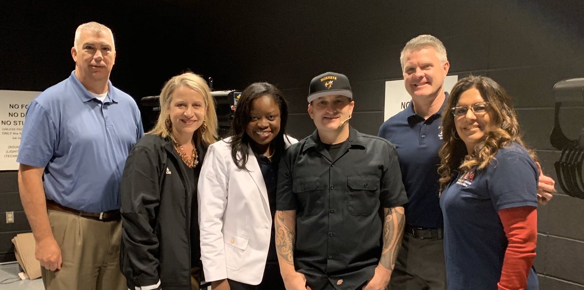 brewerhm's tweet photo. What an amazing inspiring day, wonderful people &amp; learning - so honored to keynote for the biggest tech conference in Texas &amp; the couple thousand people in attendance! The theme was Fearless and it didn’t disappoint! #relentless #TCCA19 https://t.co/DS2Ck0WBpM