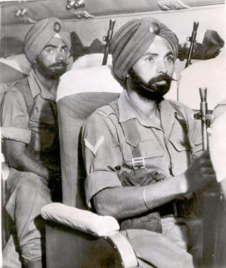  #2dayIn19471 Sikh troops enroute to Srinagar: The first ones to join what would become an epic campaign!
