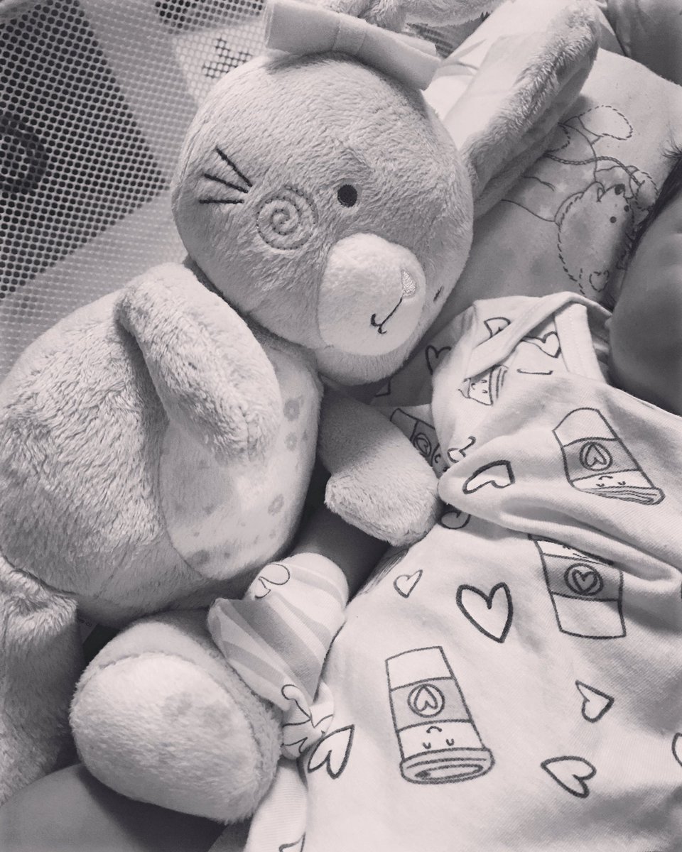MumzOrange's tweet photo. π My Lil Princess β€οΈ
#pu3jr
#octoberbaby
#24october2019
#3.34kg https://t.co/0k7nm8wEtE
