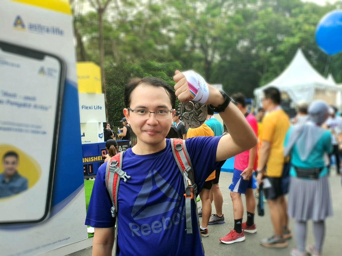 Remind yourself:
1. Life goes on
2. Most things are temporary 
3. Don't over think 
4. Let it go 
5. Just run 

#jakartamarathon