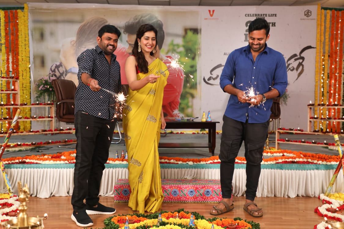 UJansena's tweet photo. #PrathiRojuPandaage Team Celebrate To #Diwali https://t.co/c2mXoJWmjz