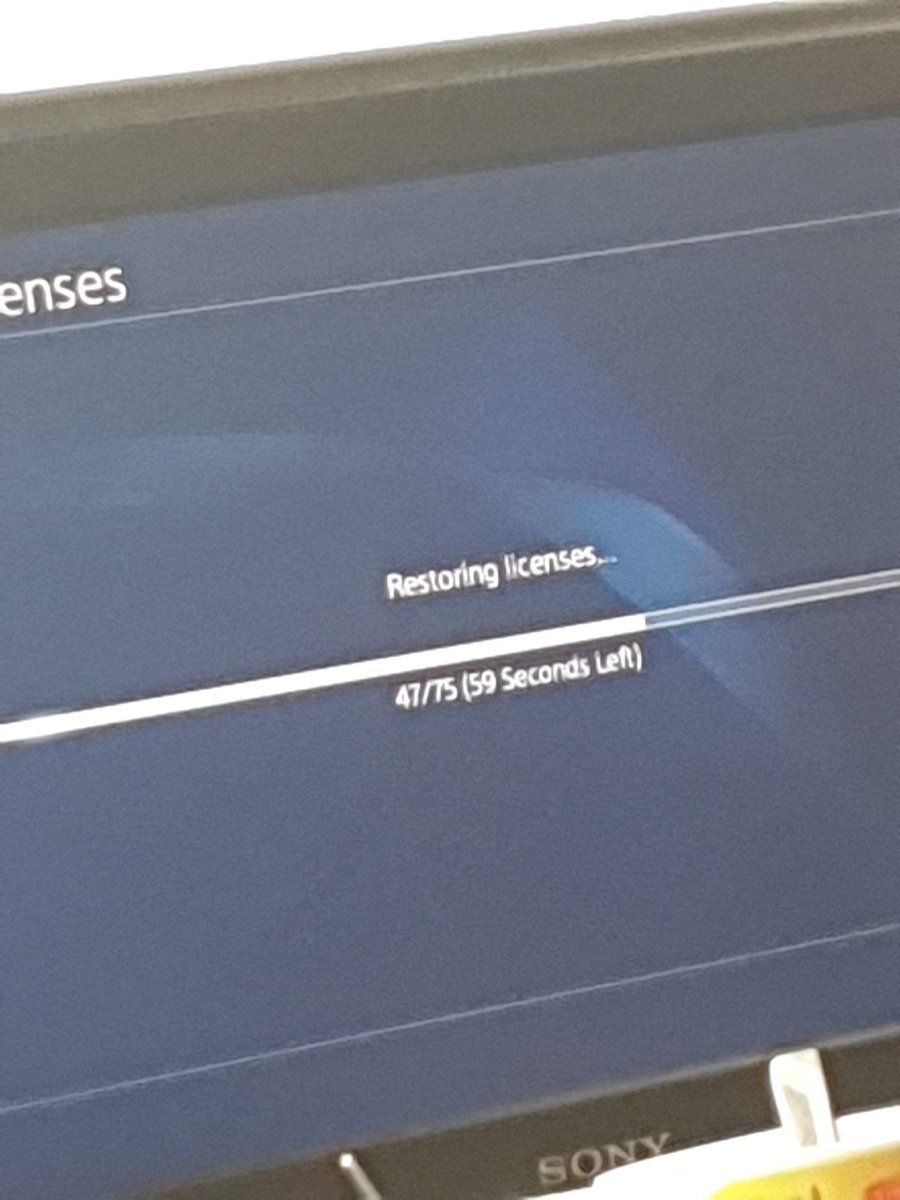 RealCreytex's tweet image. Ps4 is fucking shit i hate it i need a pc ._.