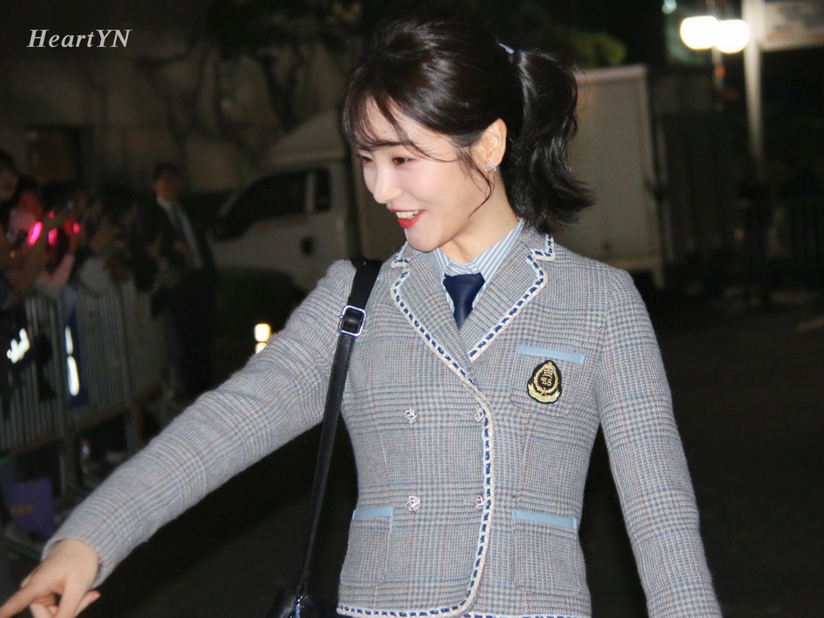 HeartYN_0118's tweet photo. 【HD】191025 뮤직뱅크 퇴근
도하 ㅠㅠ 너무 예뻐 ㅠㅠ

#ShinYeeun #신예은 https://t.co/IjqF2I1Ugv