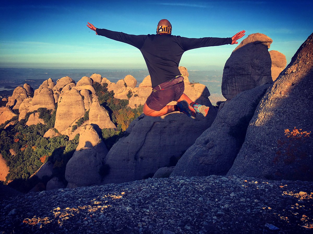 Un Diumenge com els d’abans... 👣⛰
#APropTeu #Montserrat #correr #trail #Alpinerun #happy #motivation #pic #foto #nature #workout #outdoor #moments