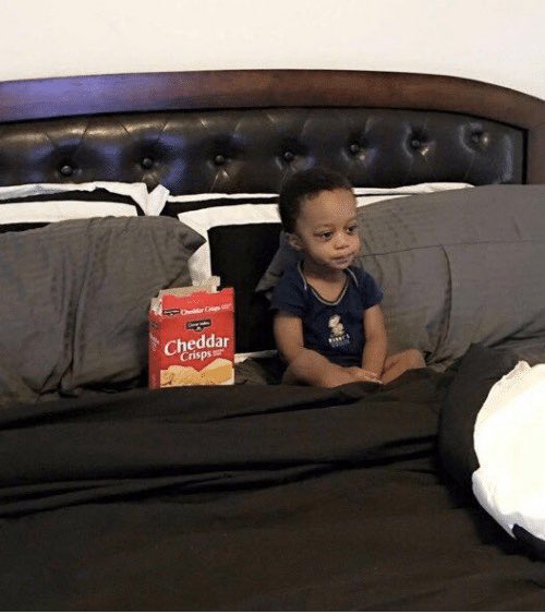 Arelyy_7's tweet photo. currently me watching everyone on snap partying and living their best life 😪🙄 https://t.co/q2ujao3cdM