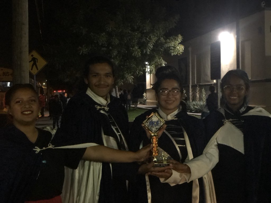 plusultrapotat's tweet photo. This is how I spend my Saturdays. We are in full band comp mode. They played their hearts & souls out today & stepping it up in practice. 3rd place in 4A #ProudBandMom #SaxSection #BHS #SaxFamily #DrumMajorsNailedIt #DrillerBandAndColorGuard https://t.co/4QmwuCEHhs