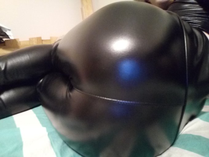 Nice. #gay #gayporn #gayboy #twink #ass #nsfw #femboy https://t.co/UnfwXYP00y