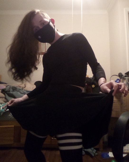 Get naed naed on. https://t.co/6wmoTBQalI