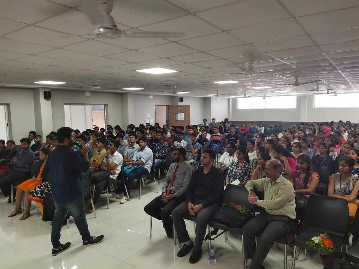 CyberSecuritCoE's tweet photo. Career in Cyber Security – Workshop #15 at Jain Research College, Belagavi
Date: 23 Oct 2019
Participants : Engineering Students
No. of Participants : 160
#cybersecurity #cyberawareness https://t.co/sSYazO27mI