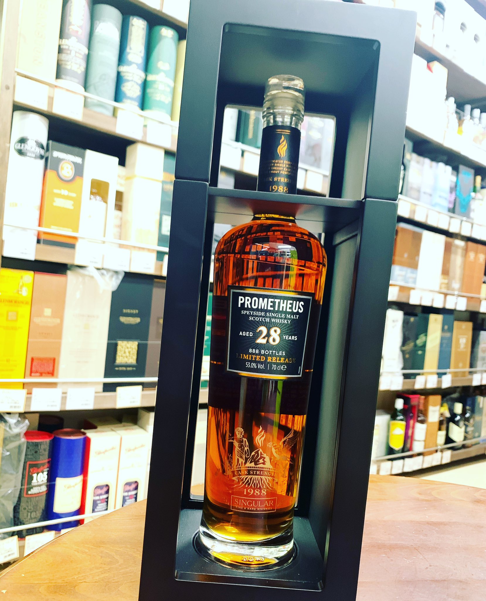 サトー酒店 偏った酒屋の人 まいど プロメテウス 28年 T Co Etxwzjskke 新しく出る30年が正式にマッカランのヘビーピートタイプと明言しましたね プロメテウス28年 ボトラーズ 中身はマッカランらしい 偏った品揃え サトー