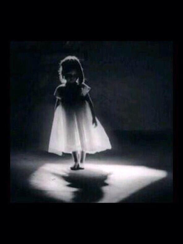 h5575a's tweet photo. سؤال_لقلبك قل لي إلى متى و أنت تنبض لِمَن لا يَهواك ؟ ولا تَكترث إلى دَقات من لا يَعشق سِواك ؟ https://t.co/XCtGOTzOXU