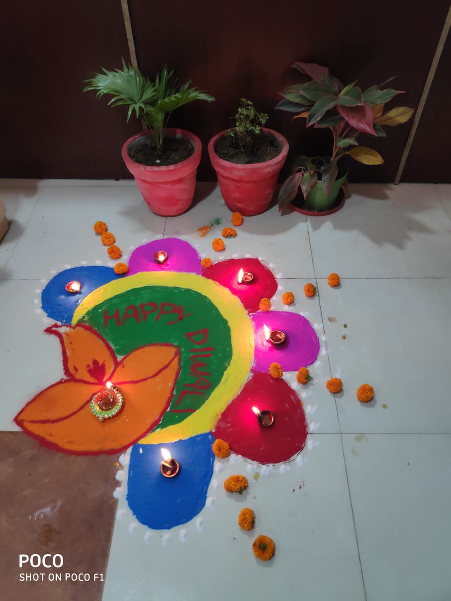 LLecturenotes's tweet image. We celebrated Diwali at our office. We made Rangoli, lightened the diyas and enjoyed the festival of lights. Wish you all a very happy and safe Diwali from all of us at LectureNotes.