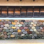 金沢観光中に見つけた石垣が色とりどりでとてもきれい!!